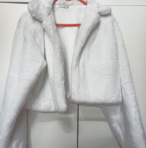 Adult Female Costumes to Hire - White fur jacket 2xl